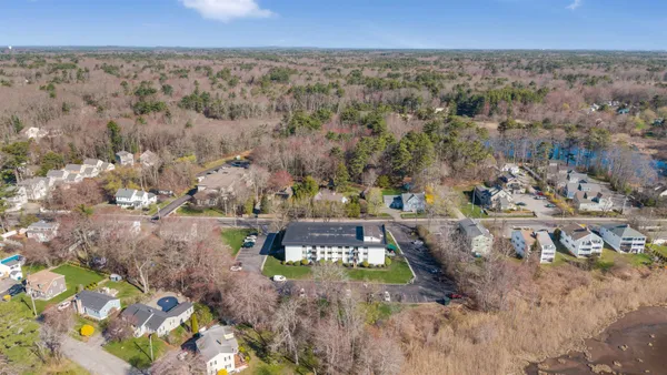 $334,900 | 467 High Street, Unit 11, Hampton, NH 03842