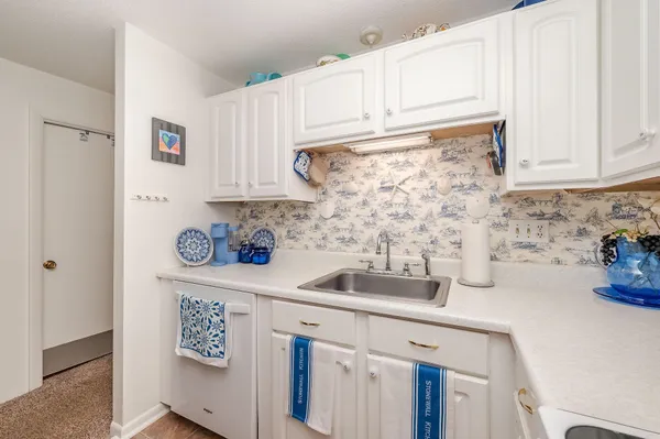$334,900 | 467 High Street, Unit 11, Hampton, NH 03842