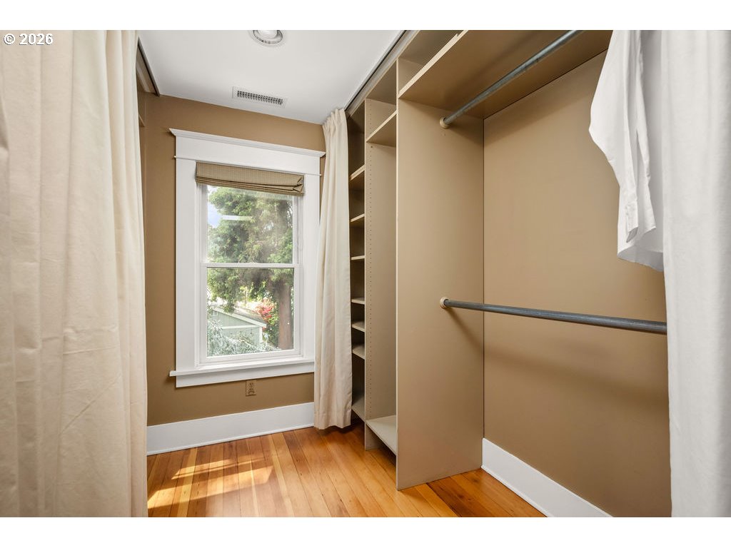 2440 Northwest Raleigh Street Portland, OR 97210 - Photo 32 of 48 Bedroom, Primary