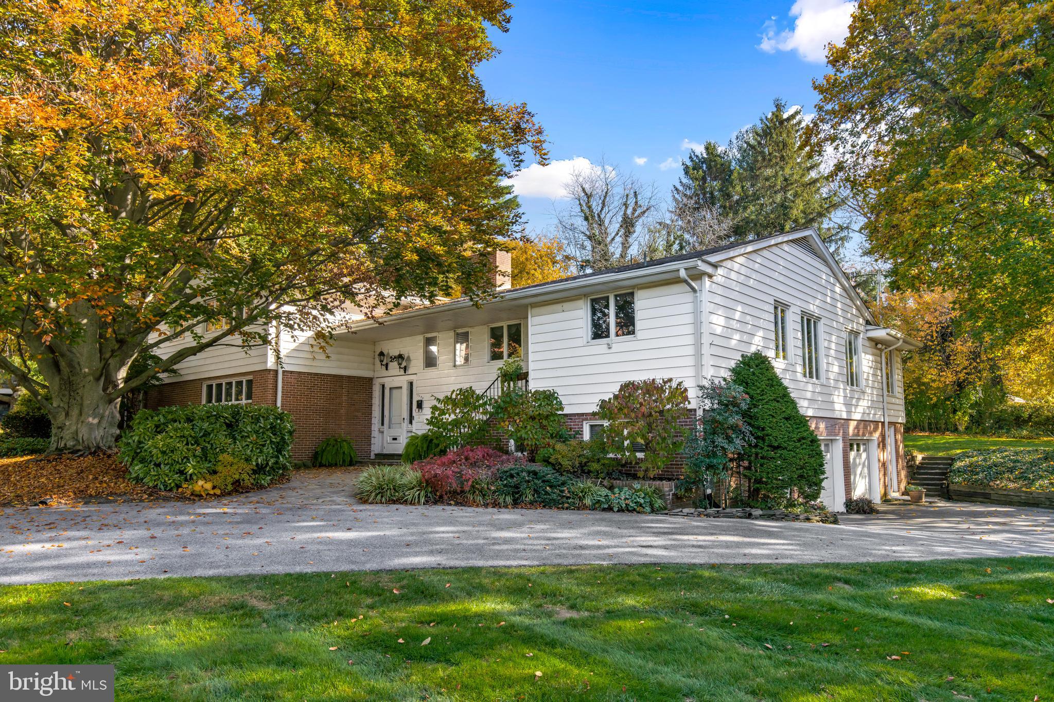 1530 Hillcrest Road Lancaster, PA 17603 - Photo 3 of 65 Gallery Image 3
