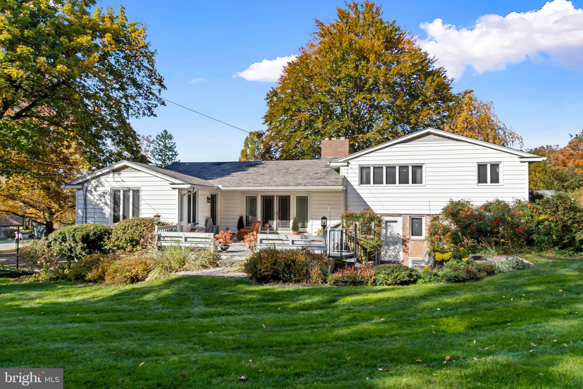 1530 Hillcrest Road Lancaster, PA 17603 - Photo 4 of 65 Gallery Image 4