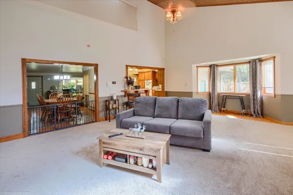 $450,000 | 6453 Johnson Road, Flushing, MI 48433