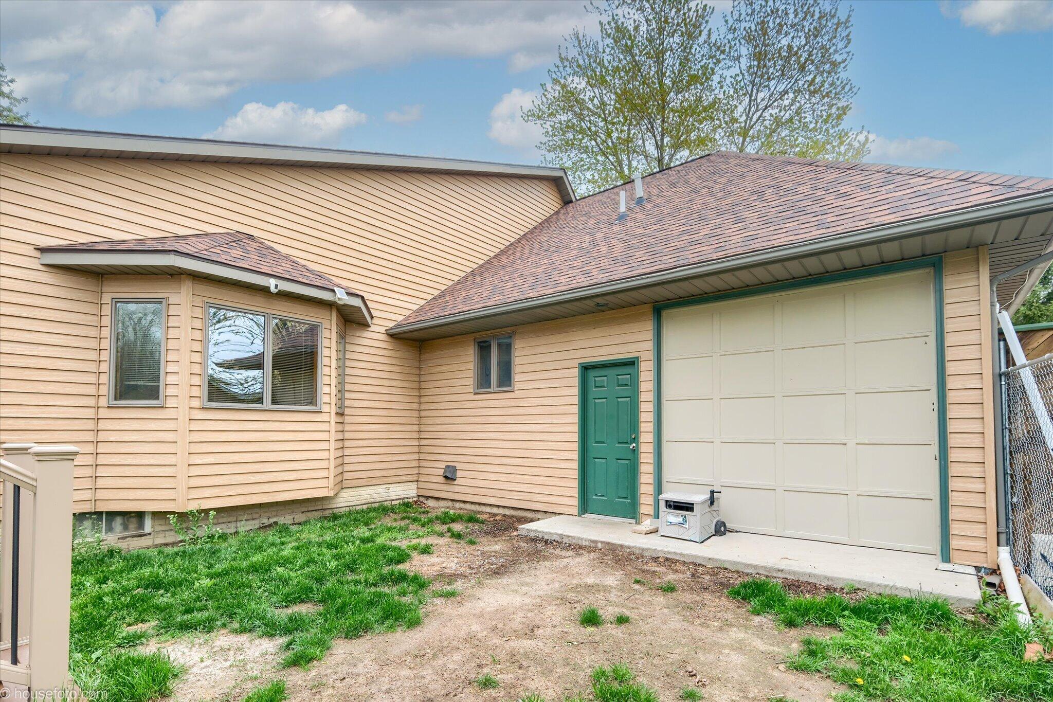 6453 Johnson Road Flushing, MI 48433 - Photo 29 of 40 16-Housefoto_DSCF3907-HDR(3)