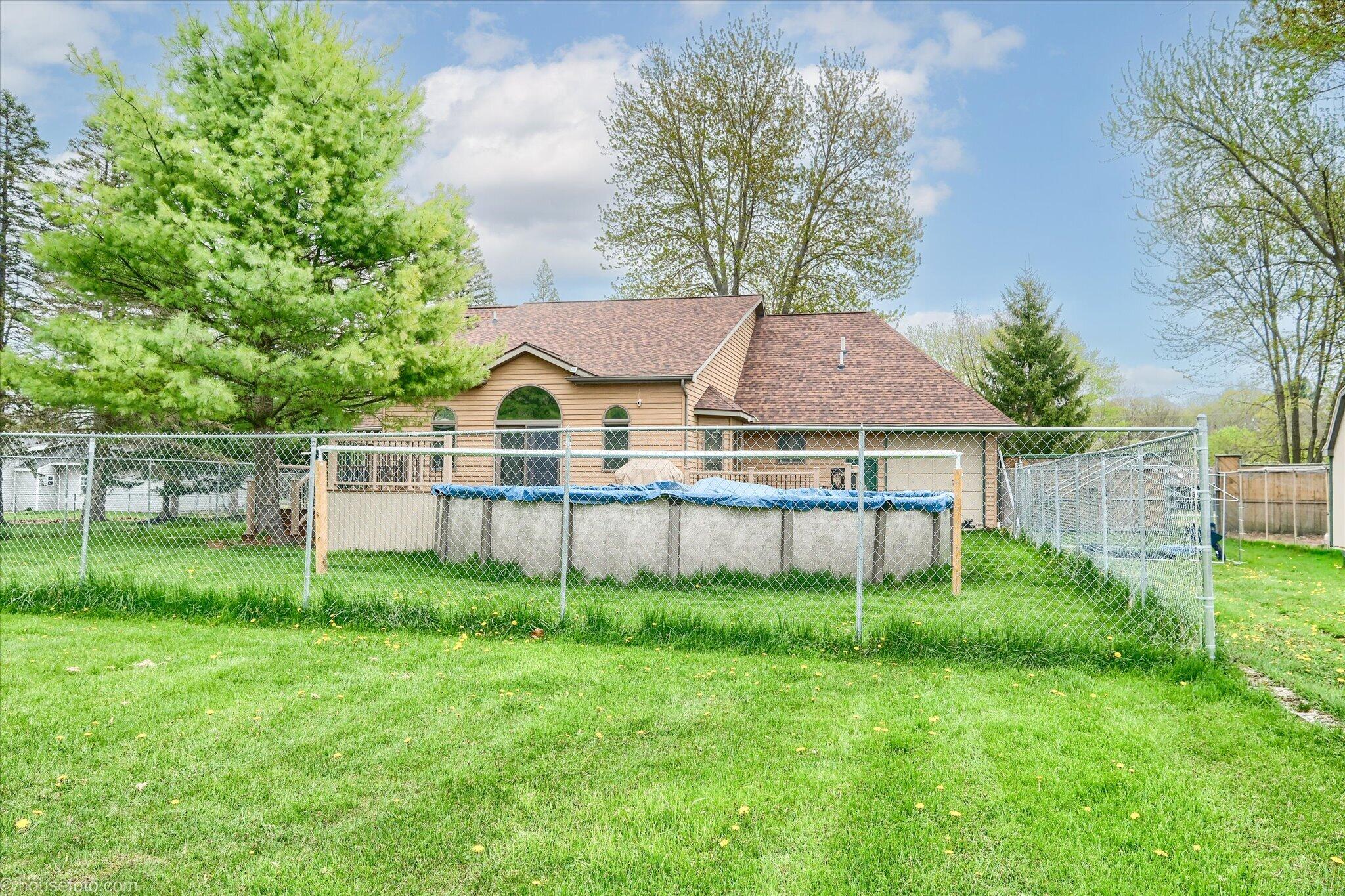 6453 Johnson Road Flushing, MI 48433 - Photo 32 of 40 15-Housefoto_DSCF3904-HDR(3)