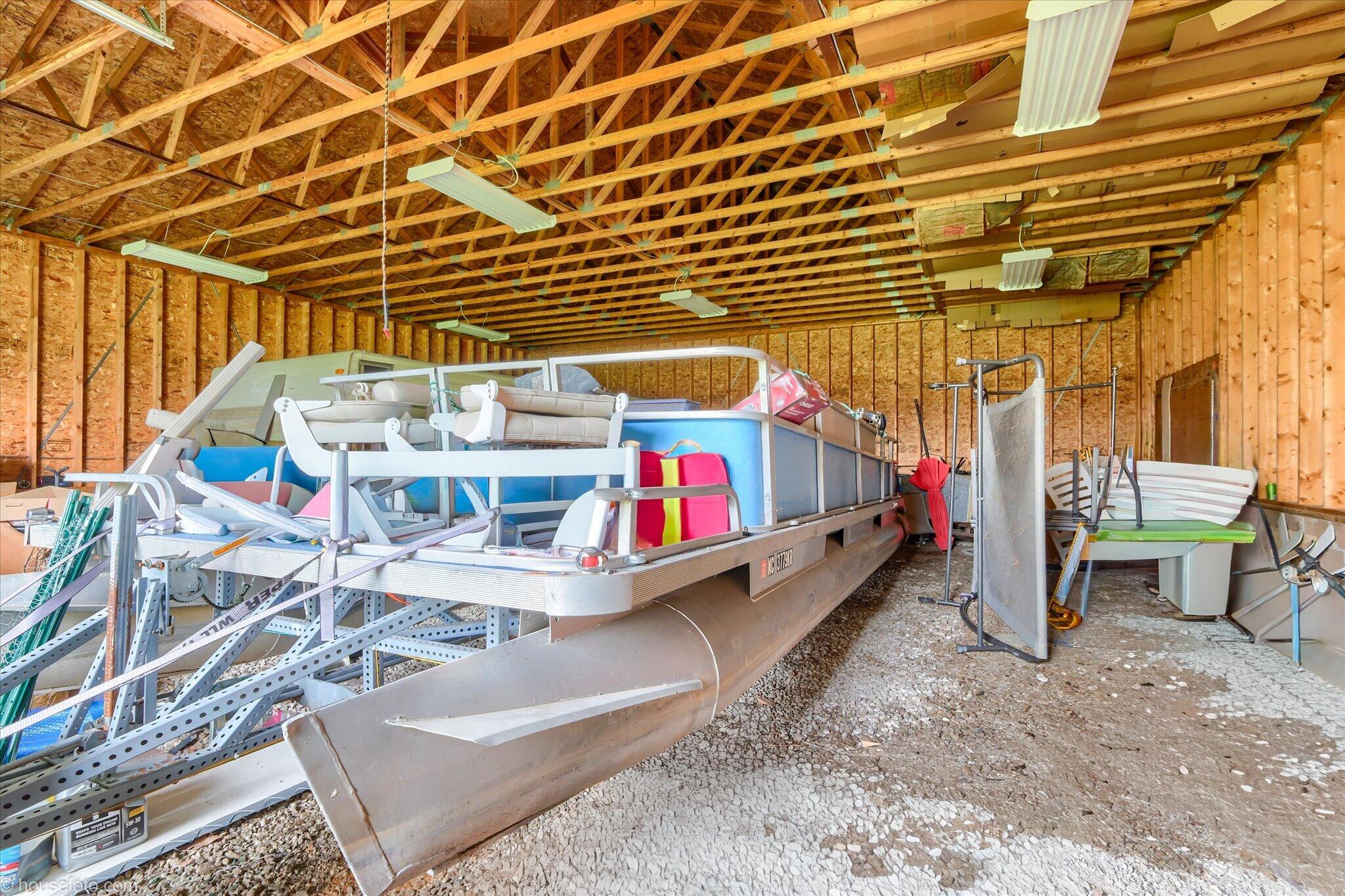 6453 Johnson Road Flushing, MI 48433 - Photo 37 of 40 65-Housefoto_DSCF3919-HDR(3)