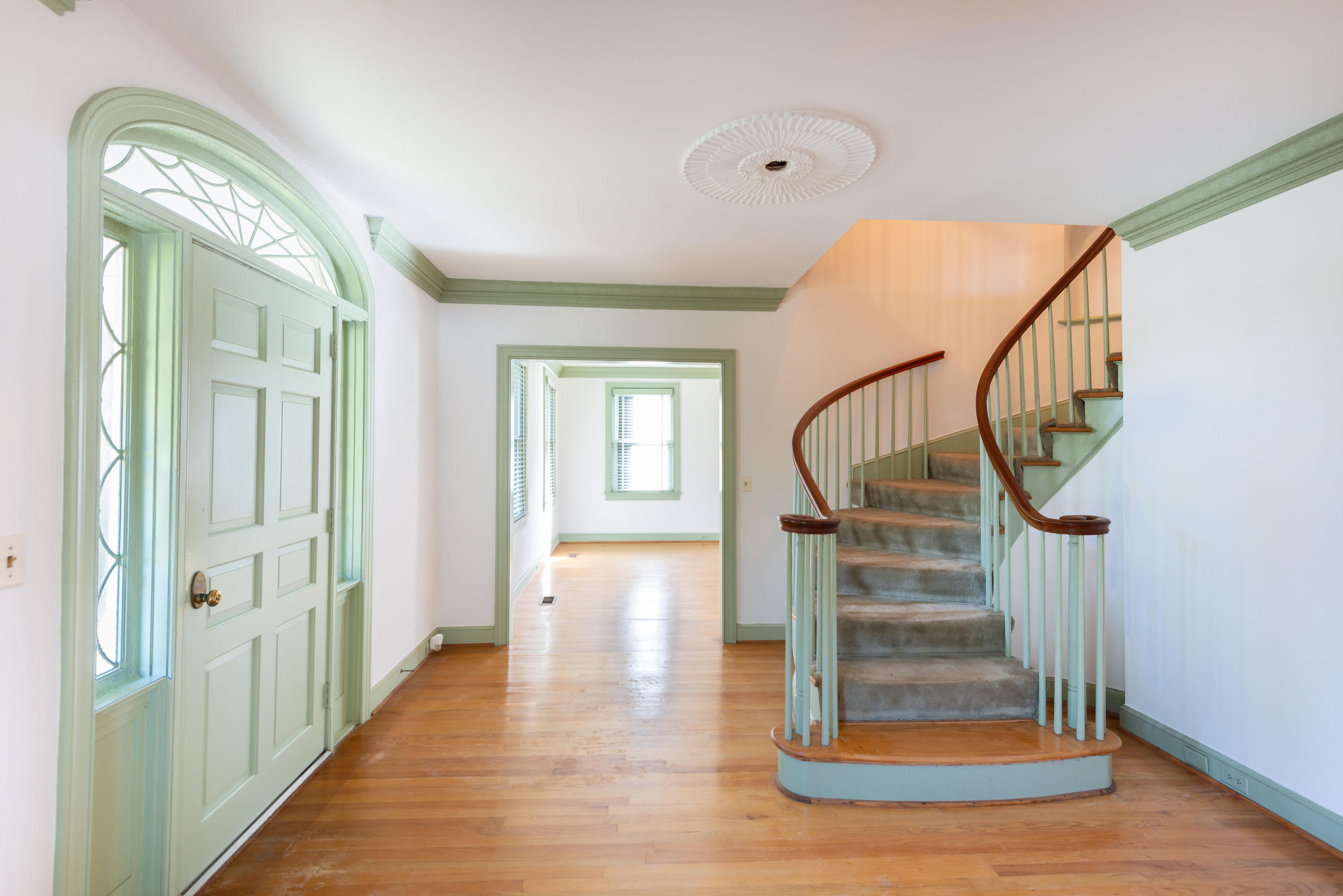 5 Broughton Road Charleston, SC 29407 - Photo 6 of 30 Entry Foyer