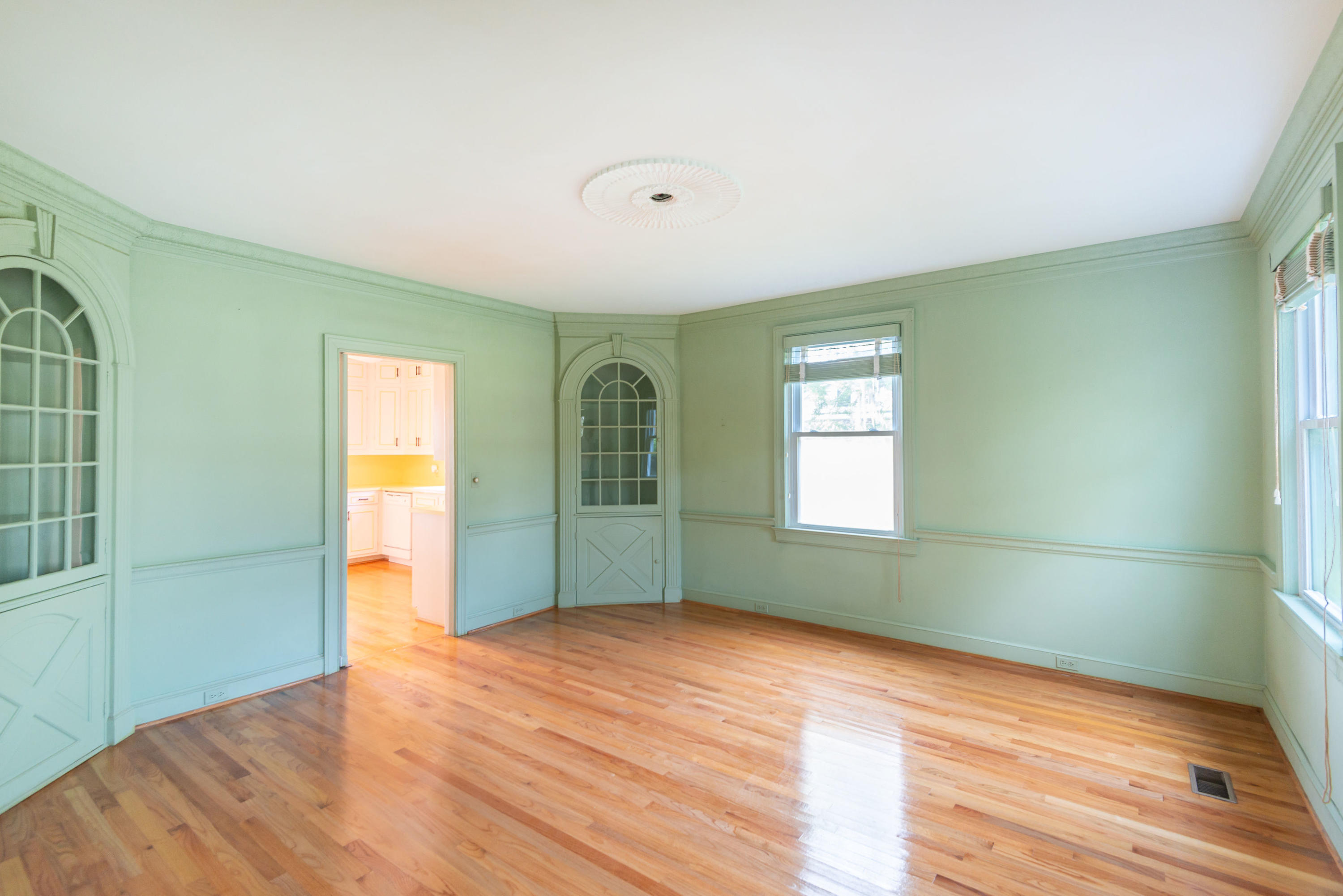 5 Broughton Road Charleston, SC 29407 - Photo 9 of 30 Dining Room