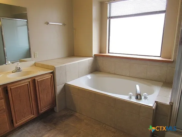 $1,525 | 401 East Hogan Drive, Copperas Cove, TX 76522