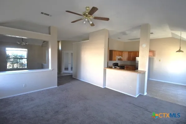 $1,525 | 401 East Hogan Drive, Copperas Cove, TX 76522