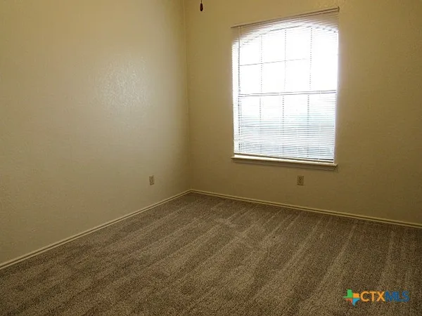 $1,525 | 401 East Hogan Drive, Copperas Cove, TX 76522