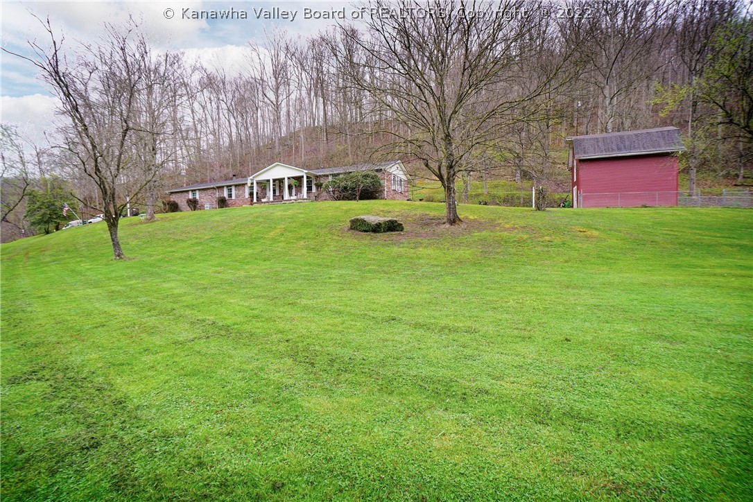 628 Amma Road Clendenin, WV 25045 - Photo 6 of 39 Gallery Image 6