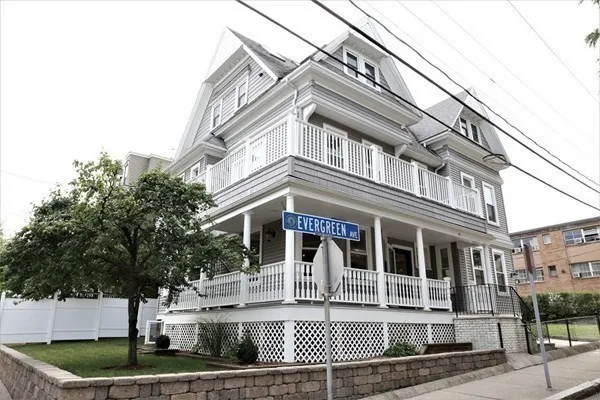 $6,500 | 40 Evergreen Avenue, Unit 1 0, Somerville, MA 02145