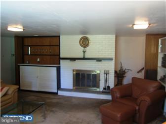8502 Cobden Road Glenside, PA 19038 - Photo 6 of 8 Family Room
