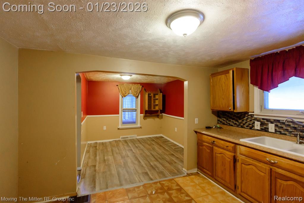 6198 Princess Street Taylor, MI 48180 - Photo 10 of 33