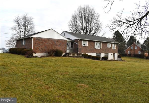 2476 Leaman Road Ronks, PA 17572 - Photo 4 of 18 Gallery Image 4