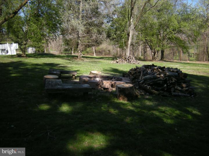 3420 Horton Road Newtown Square, PA 19073 - Photo 3 of 24 Exterior Back