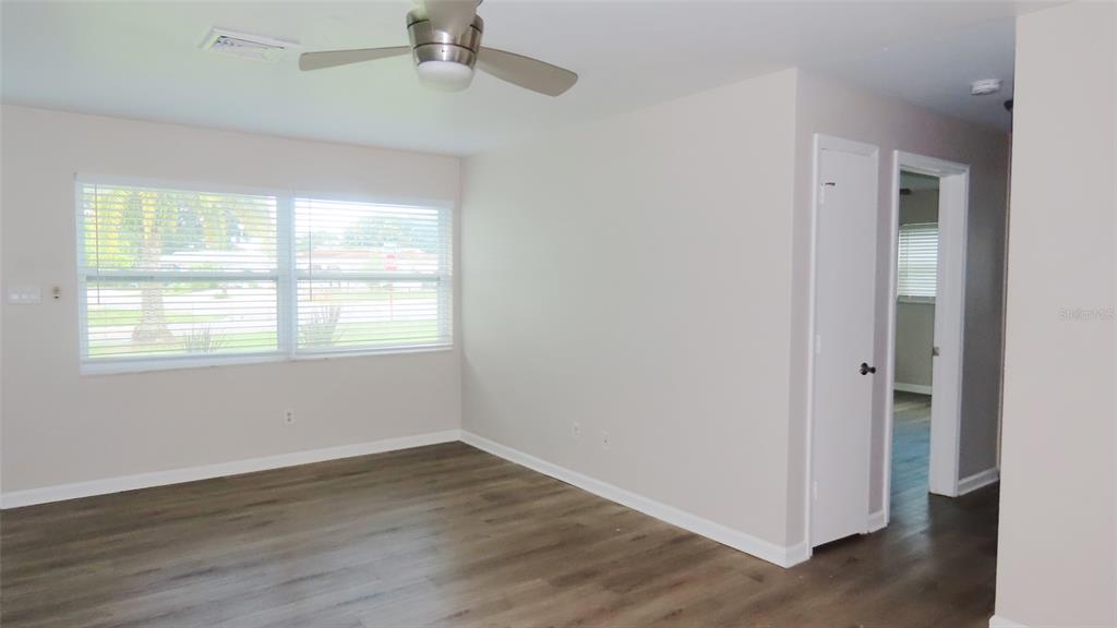 2459 Rutland Lane Clearwater, FL 33763 - Photo 6 of 29 Gallery Image 6