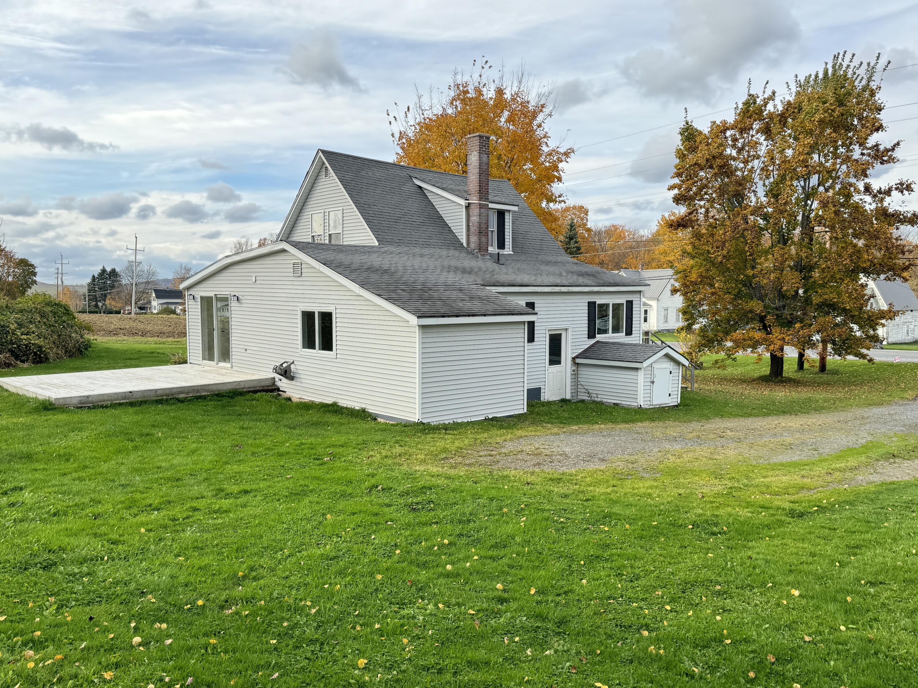 1546 Main Street Mapleton, ME 04757 - Photo 5 of 28 IMG_0617