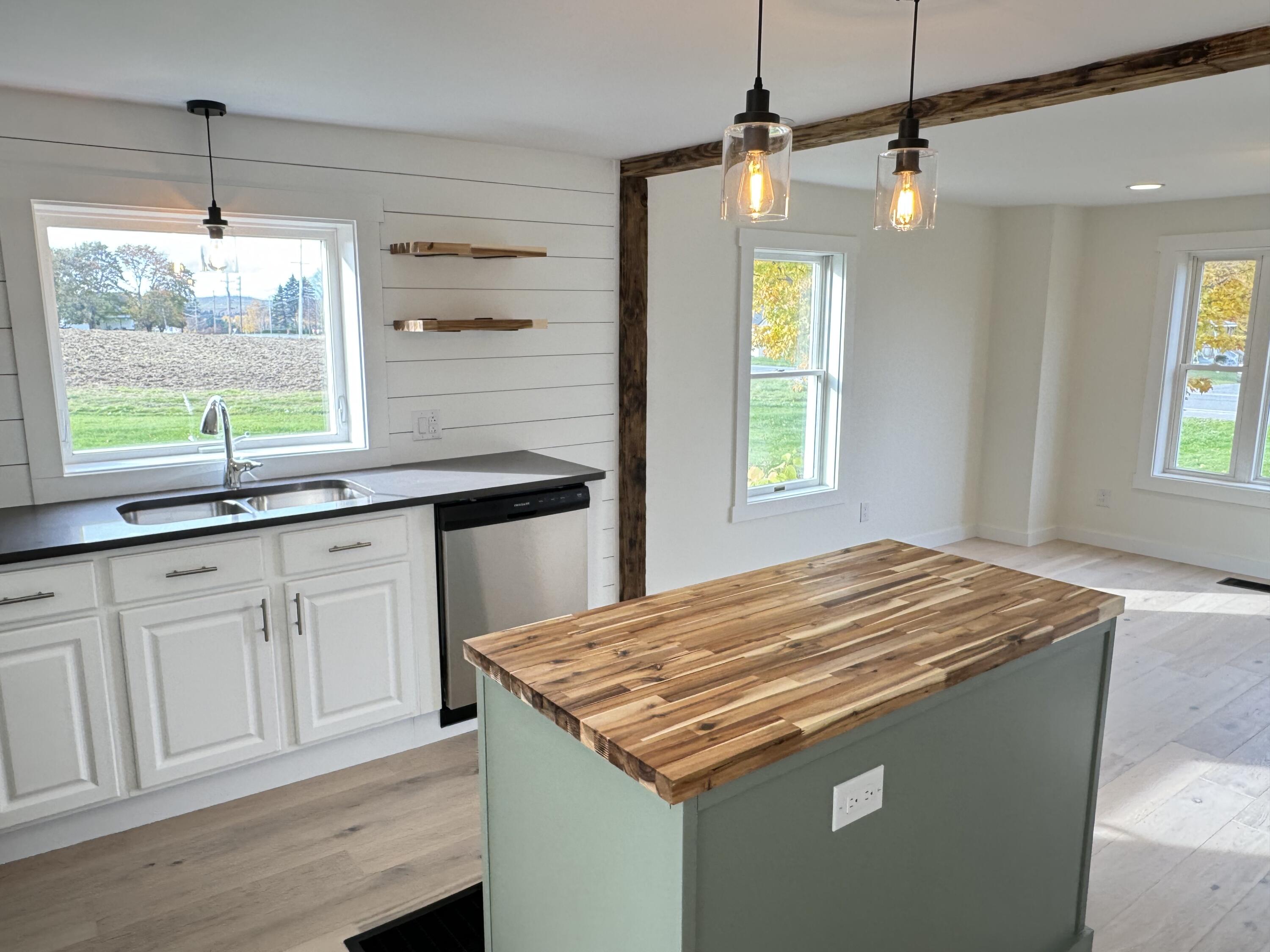 1546 Main Street Mapleton, ME 04757 - Photo 10 of 28 IMG_0622