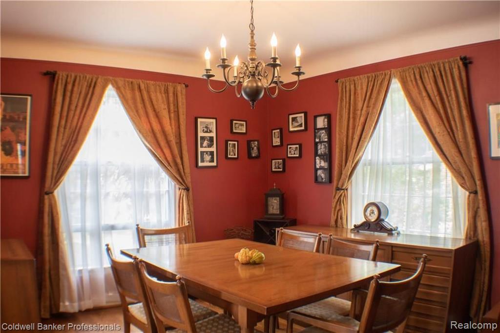 1352 Bishop Road Grosse Pointe Park, MI 48230 - Photo 12 of 27