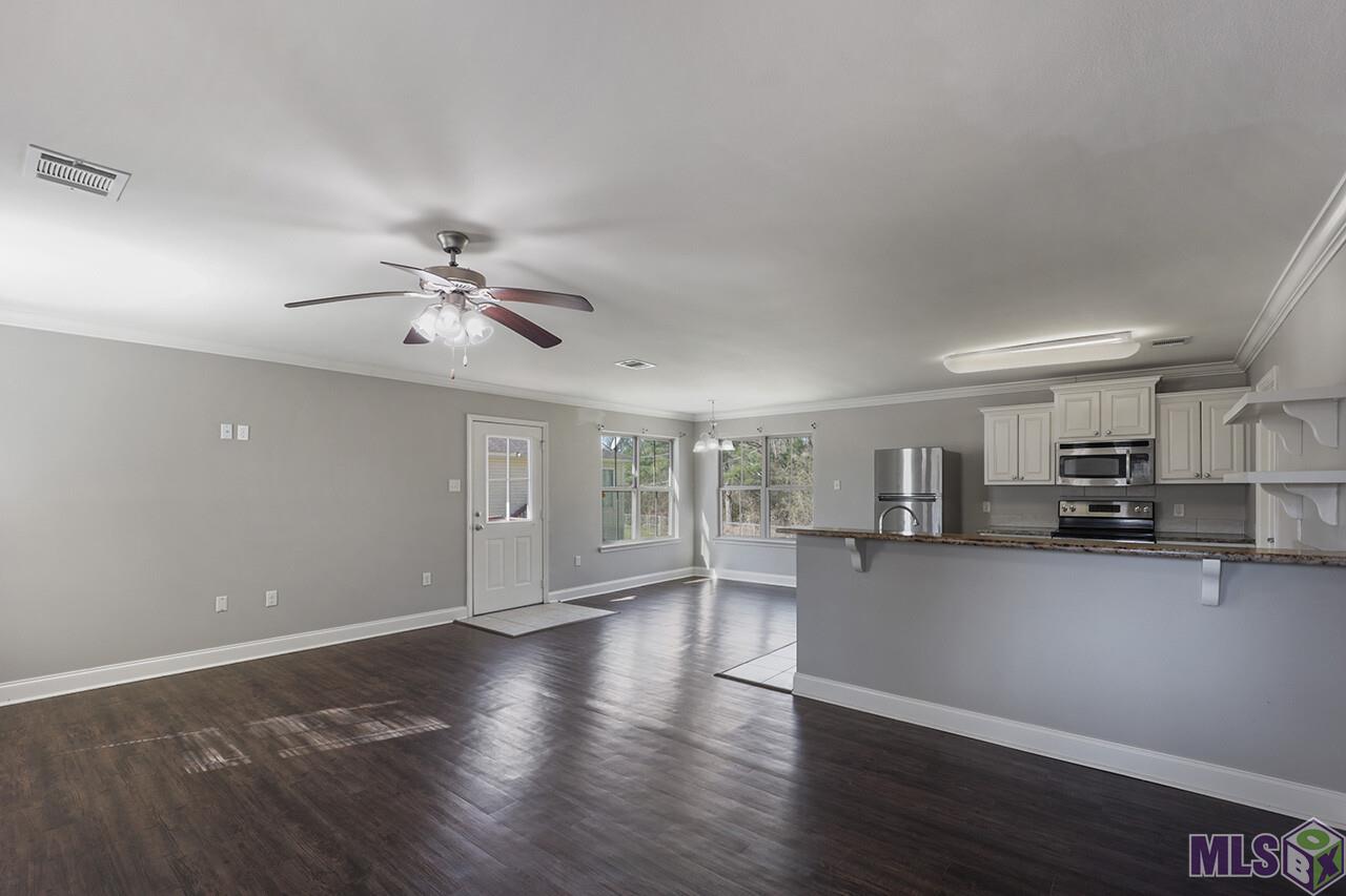 25243 Wax Road Denham Springs, LA 70726 - Photo 3 of 16 Gallery Image 3