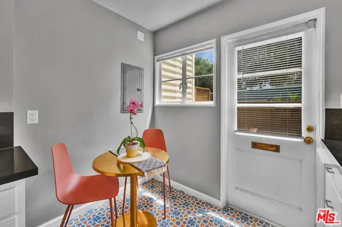 $685,000 | 5226 Village Green, Los Angeles, CA 90016
