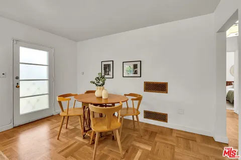 $685,000 | 5226 Village Green, Los Angeles, CA 90016
