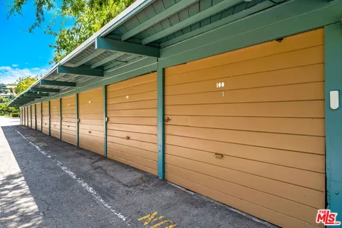 $685,000 | 5226 Village Green, Los Angeles, CA 90016