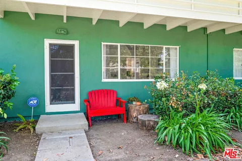 $685,000 | 5226 Village Green, Los Angeles, CA 90016