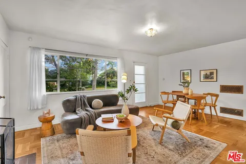 $685,000 | 5226 Village Green, Los Angeles, CA 90016