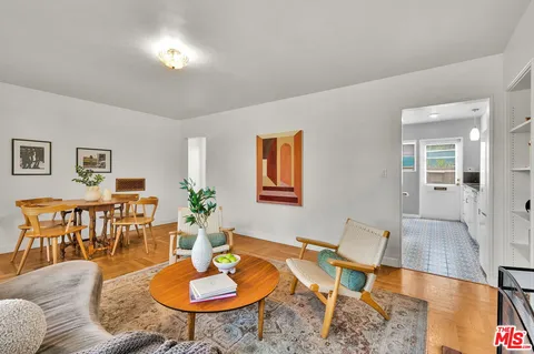 $685,000 | 5226 Village Green, Los Angeles, CA 90016