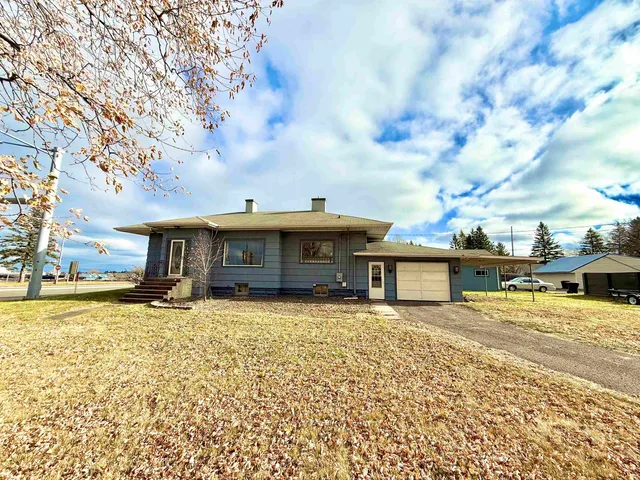 $279,000 | 402 East 2nd Street, Superior, WI 54880