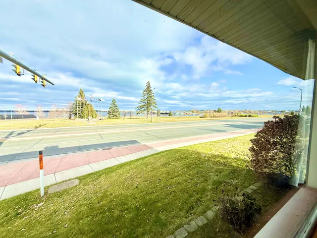 $279,000 | 402 East 2nd Street, Superior, WI 54880