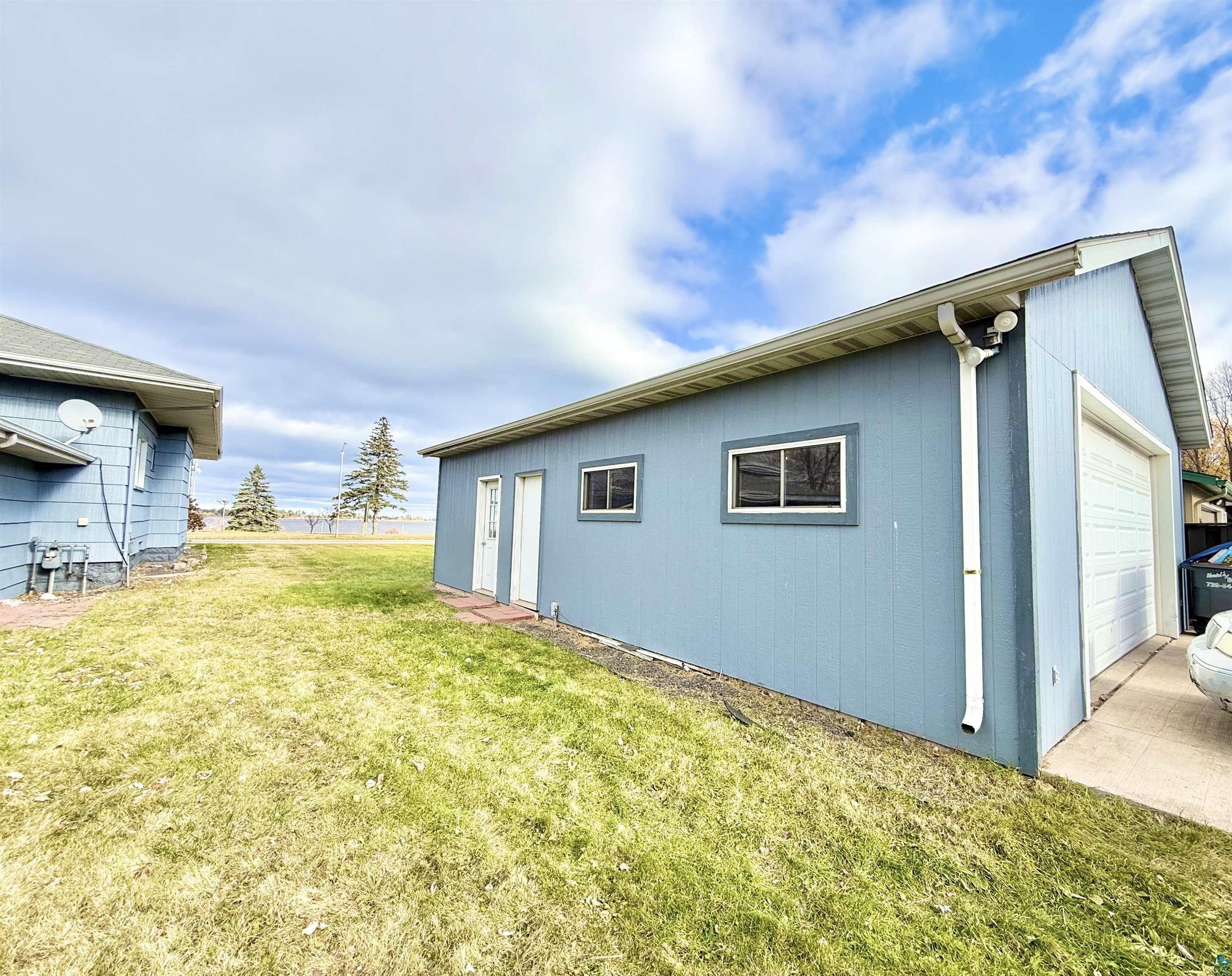 402 East 2nd Street Superior, WI 54880 - Photo 6 of 35