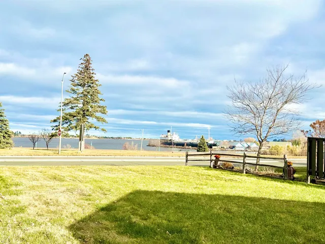 $279,000 | 402 East 2nd Street, Superior, WI 54880