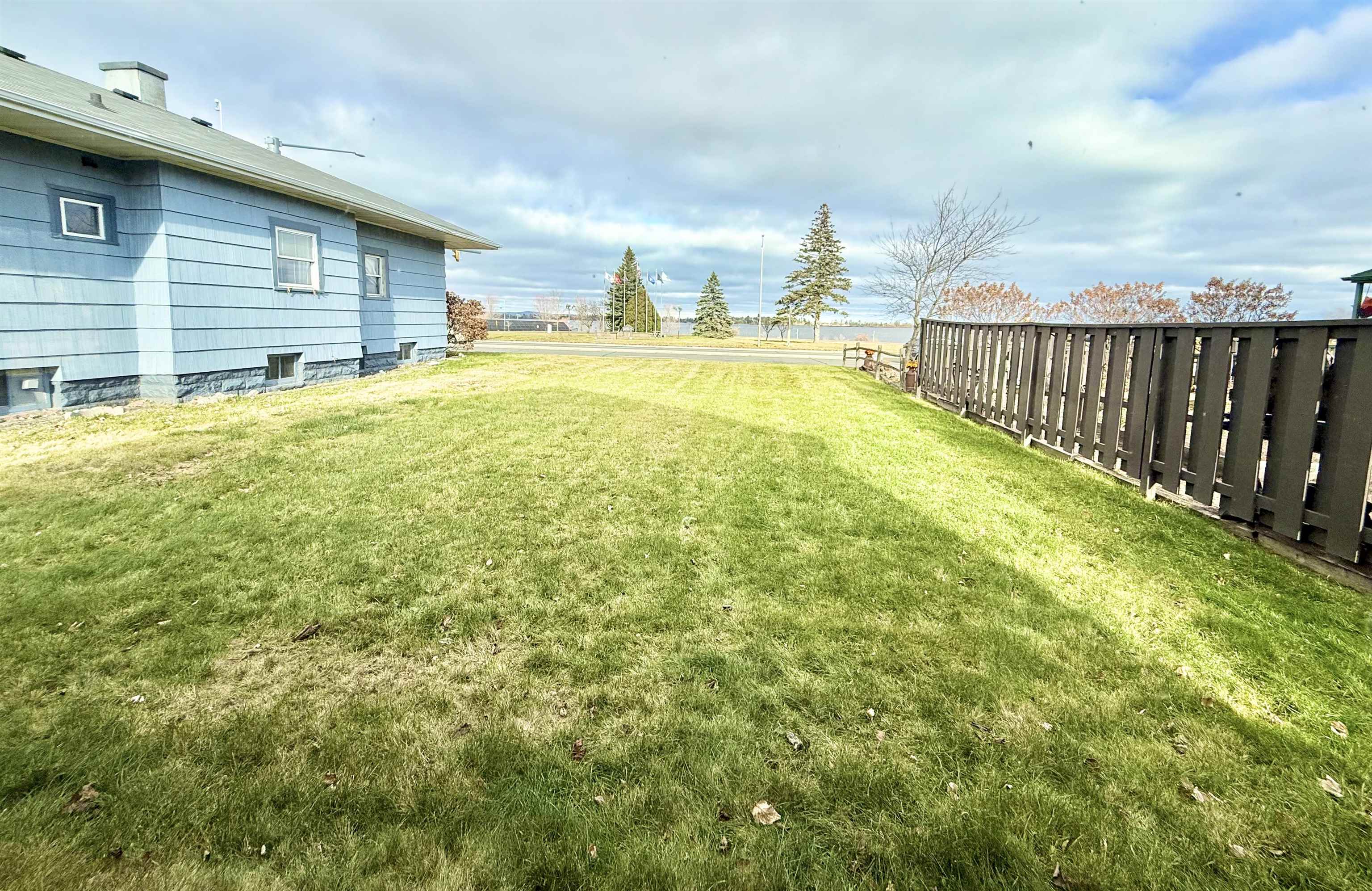 402 East 2nd Street Superior, WI 54880 - Photo 9 of 35