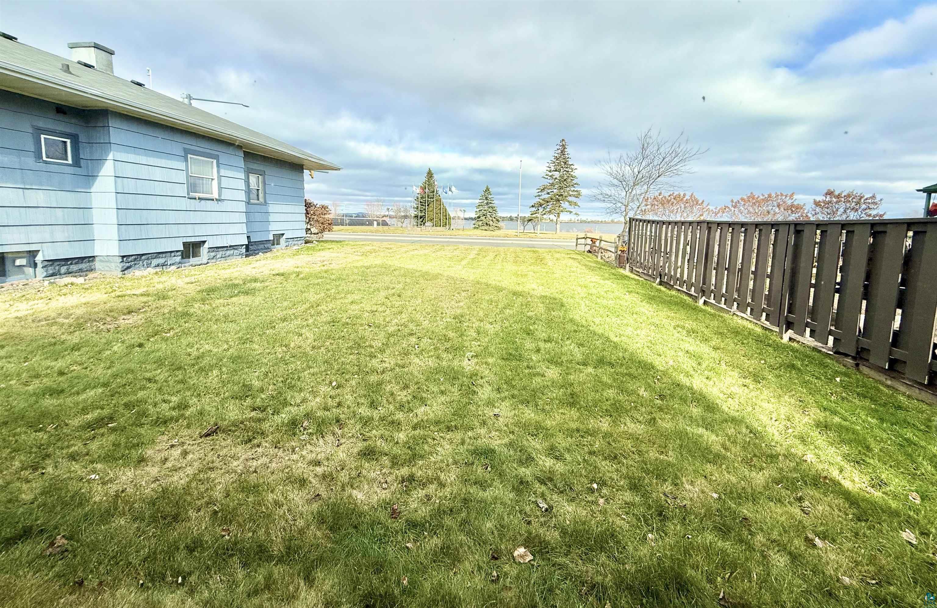 402 East 2nd Street Superior, WI 54880 - Photo 9 of 35