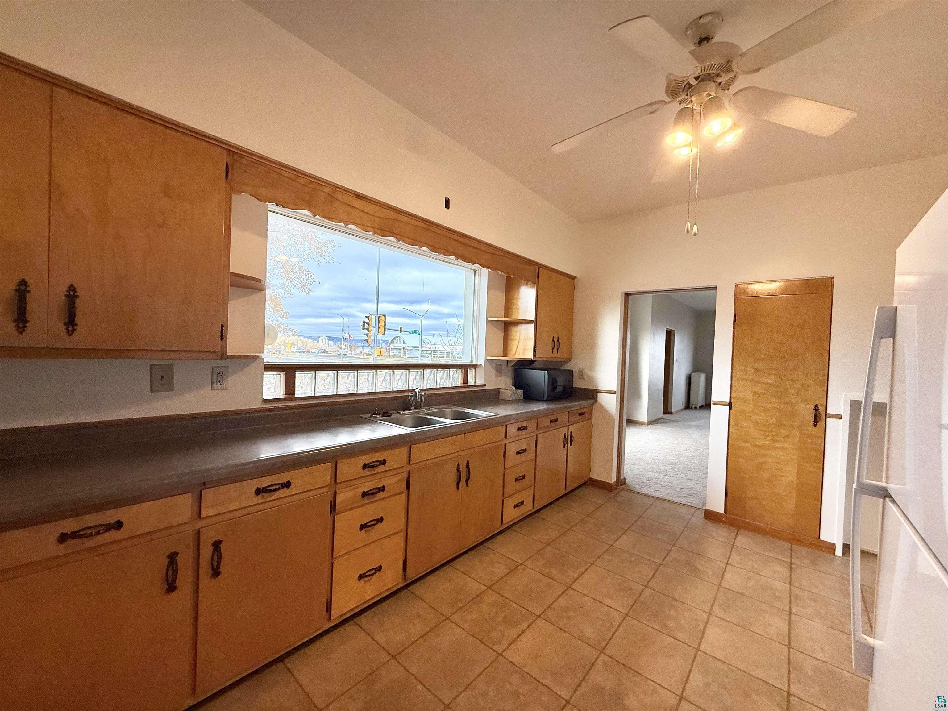 402 East 2nd Street Superior, WI 54880 - Photo 10 of 35