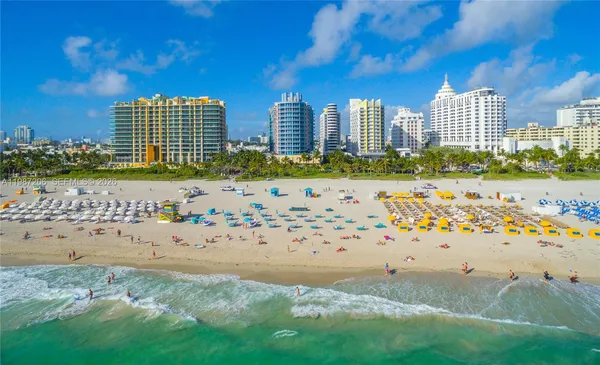 $5,000 | 1500 Ocean Drive, Unit PH10, Miami Beach, FL 33139