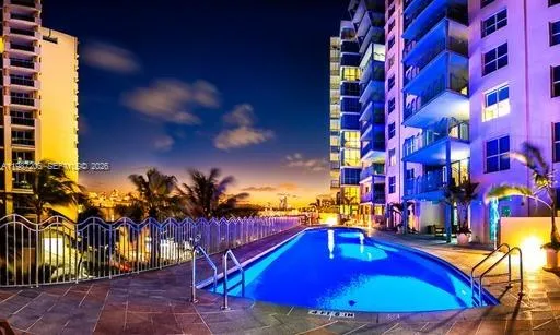 $5,000 | 1500 Ocean Drive, Unit PH10, Miami Beach, FL 33139