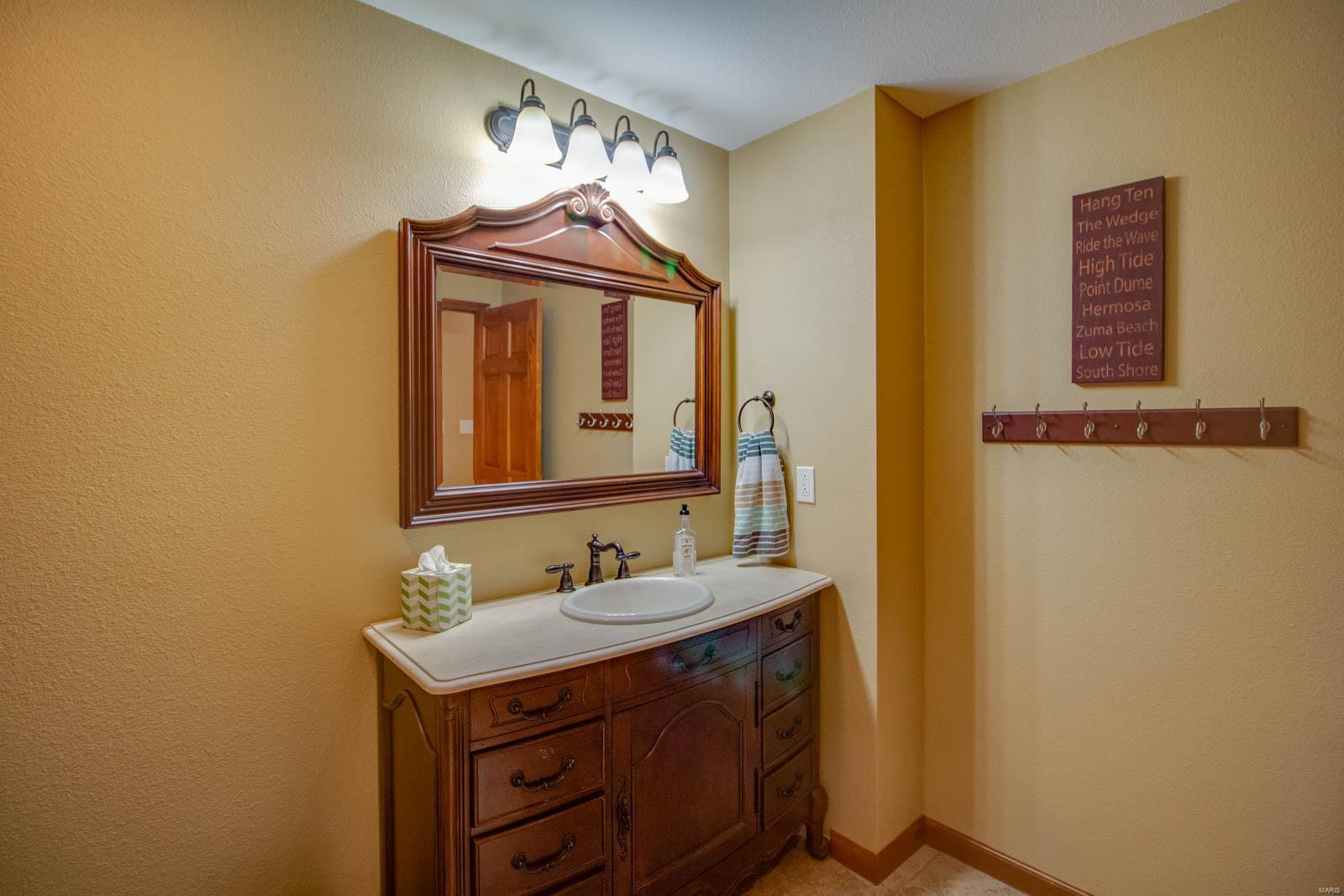 18155 Grange Hall Road Brighton, IL 62012 - Photo 37 of 67