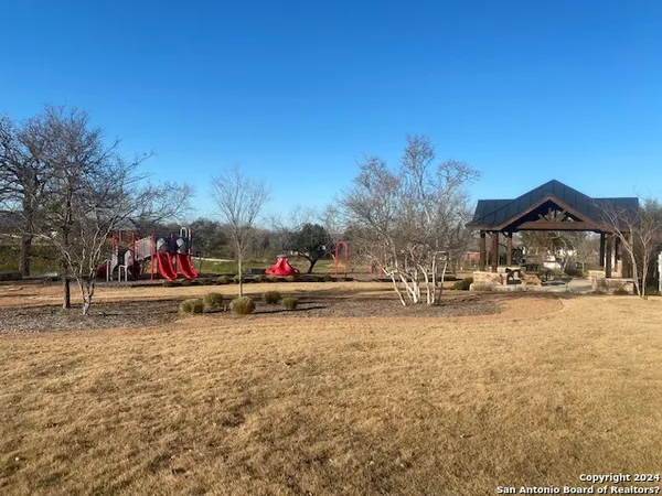 $3,400 | 152 West Magnolia Circle, La Vernia, TX 78121