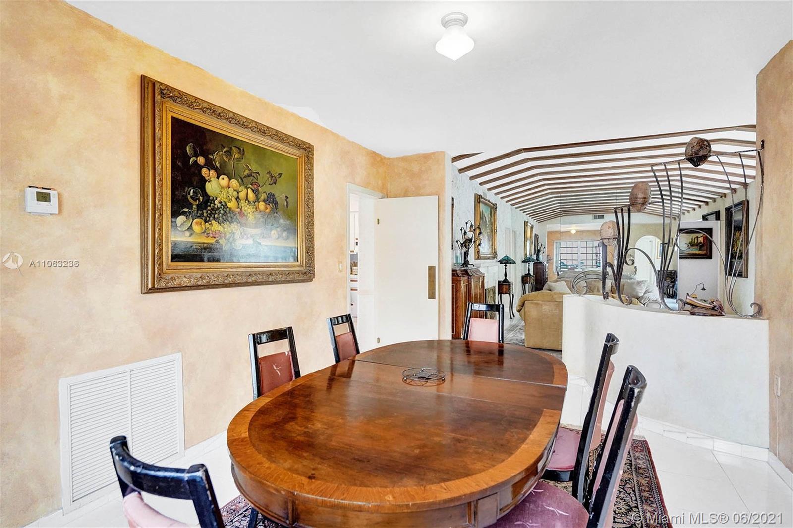 4601 Alton Road Miami Beach, FL 33140 - Photo 11 of 53