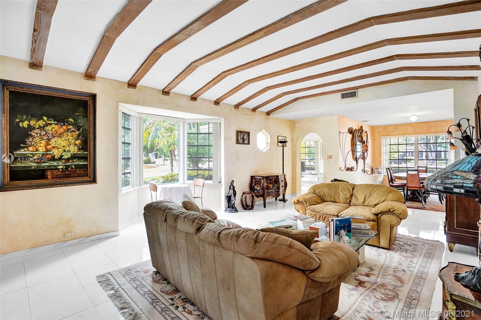 4601 Alton Road Miami Beach, FL 33140 - Photo 4 of 53