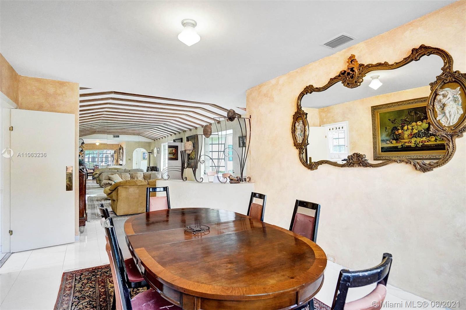 4601 Alton Road Miami Beach, FL 33140 - Photo 10 of 53