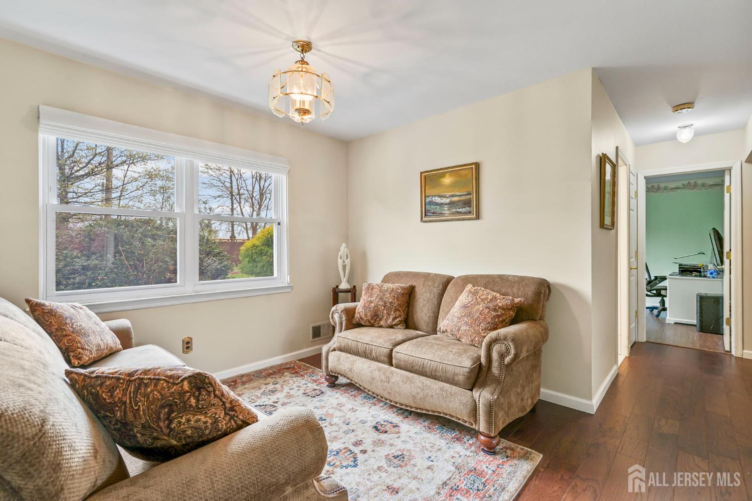 41 Rodak Circle Edison, NJ 08817 - Photo 9 of 28 a living room with furniture and a window