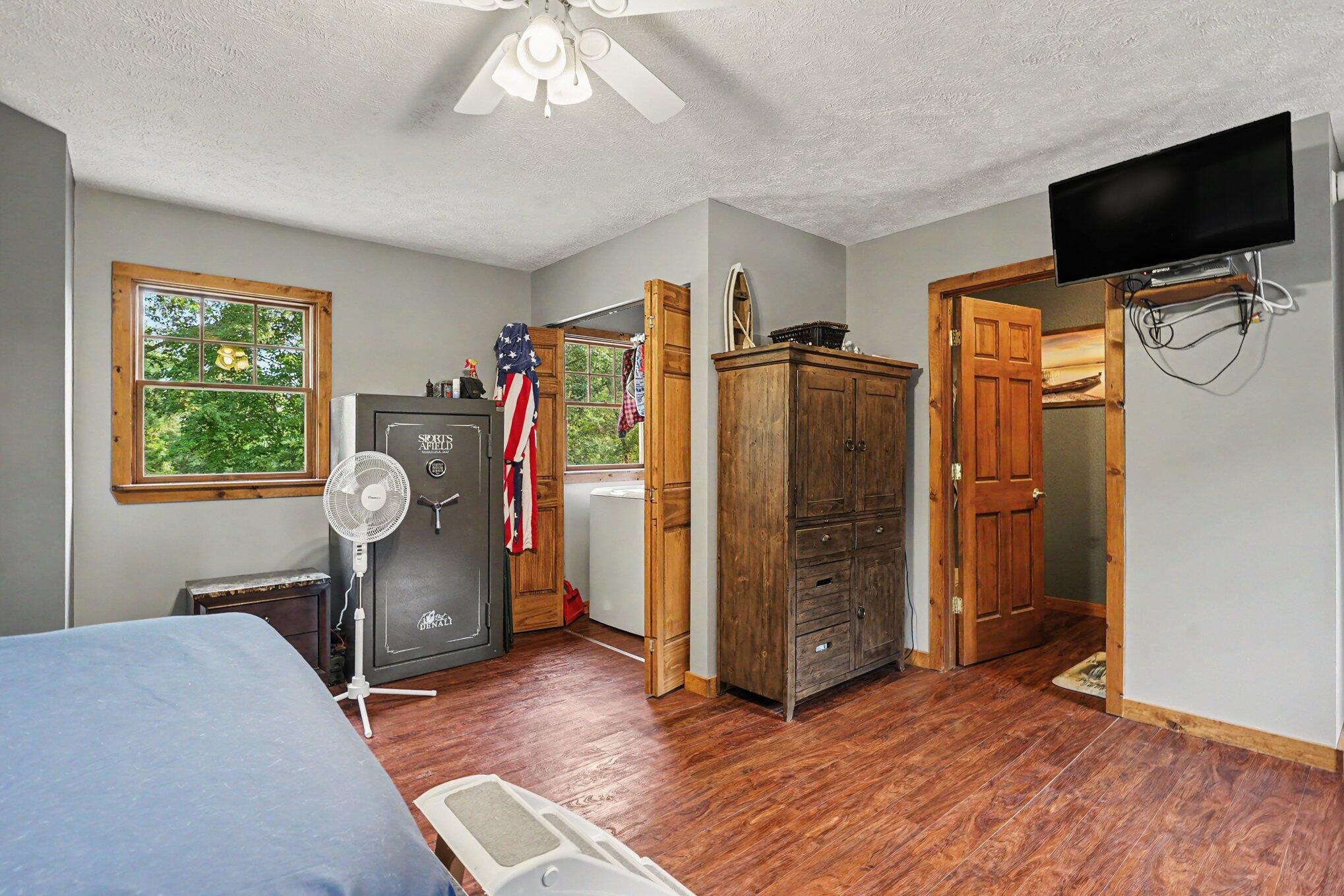 6914 128th Avenue Rothbury, MI 49452 - Photo 18 of 48 019_file_4065