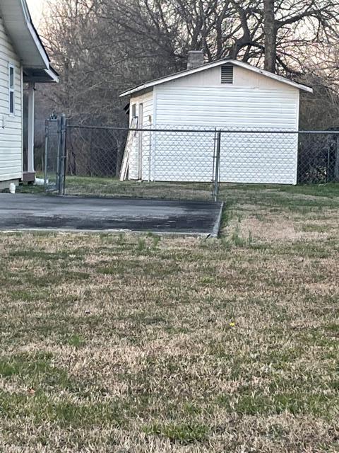 2717 Spring Place Road Southeast Cleveland, TN 37323 - Photo 20 of 20 Side area for bbq grilling