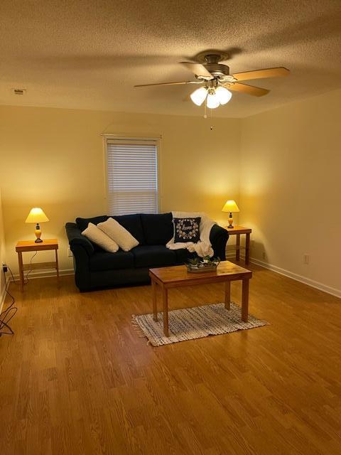 2717 Spring Place Road Southeast Cleveland, TN 37323 - Photo 7 of 20 Spacious living room area