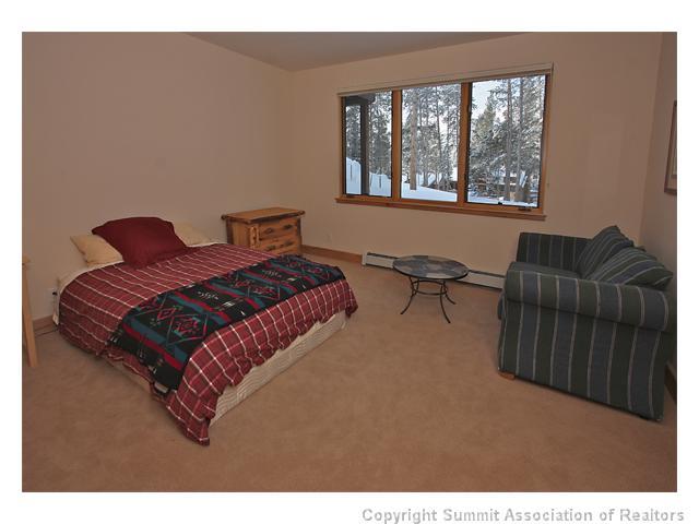 6 Rounds Road Breckenridge, CO 80424 - Photo 15 of 25 a living room with furniture and a window